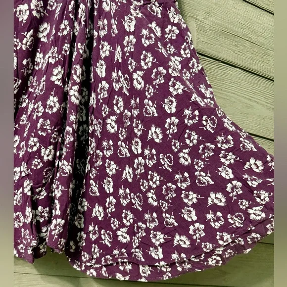 Kimchi Blue Urban Outfitters Purple White Floral Pattern Mini Dress Sz 4 Chic - Picture 8 of 12
